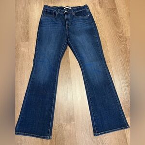 Levi’s 725 Women's Jeans High rise boot cut size 31